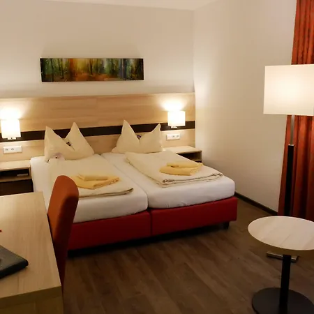 Taunustagungshotel 3*