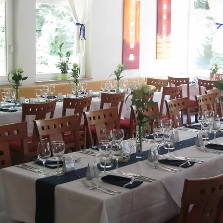 Hotel Taunustagungshotel 3*